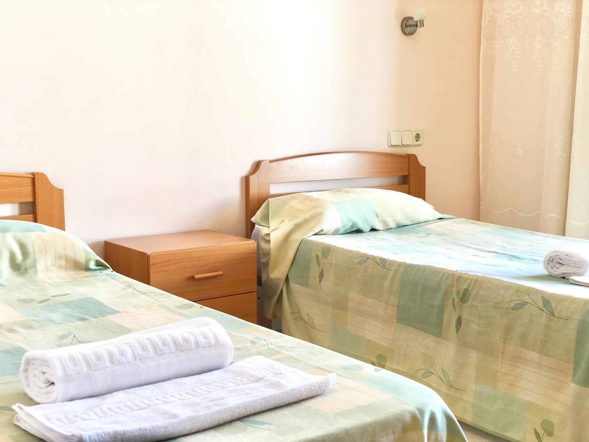 Apartamentos Benet Росас Экстерьер фото